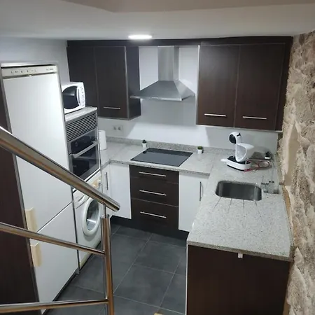 O Recuncho Do Maio * Muros